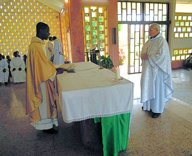 Francis à Adzopé (Côte-d’Ivoire)