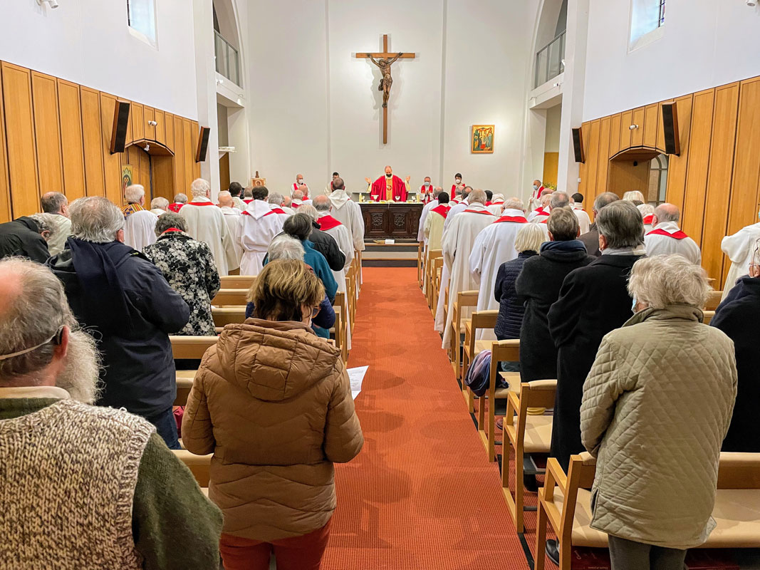 au cours de la messe